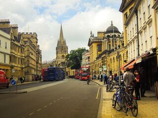 Oxford-1378637_960_720_Pixabay